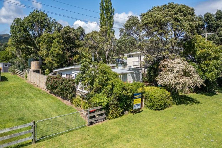Photo of property in 74 Carey Road, Port Charles, Coromandel, 3584