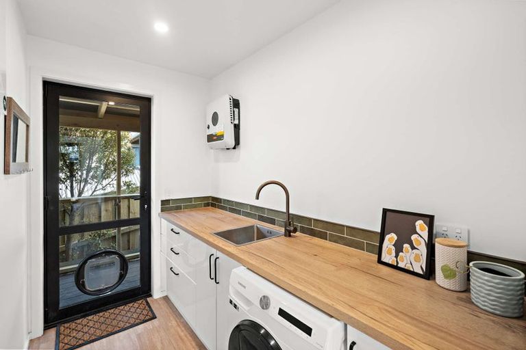 Photo of property in 5 Beach Crescent, Waikuku Beach, 7473