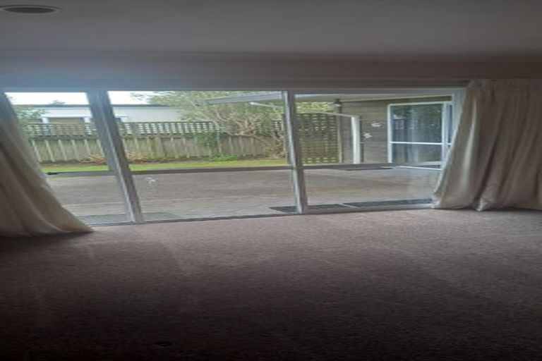 Photo of property in 10 Clare Street, Cambridge, 3434