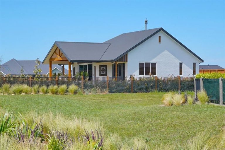 Photo of property in 1/1 Loe Place, Amberley, 7410