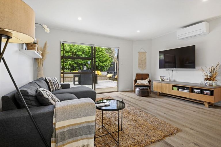 Photo of property in 7/133 Ennis Avenue, Pakuranga Heights, Auckland, 2010