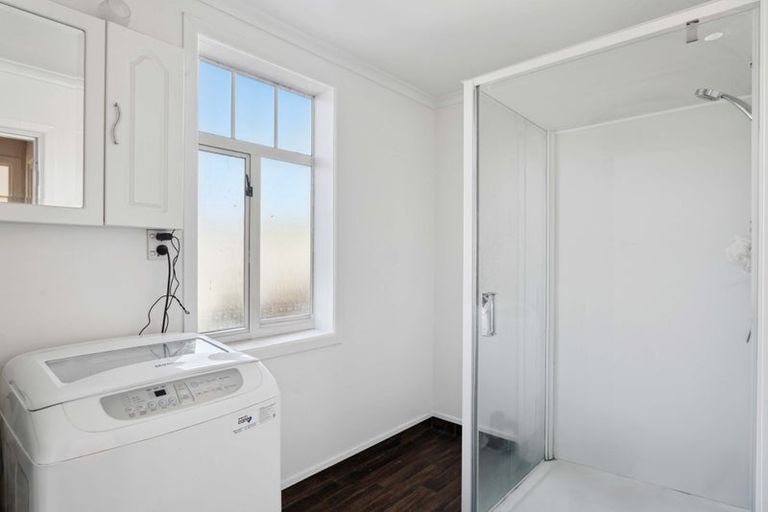 Photo of property in 8 Ragan Lane, Wanaka, 9305