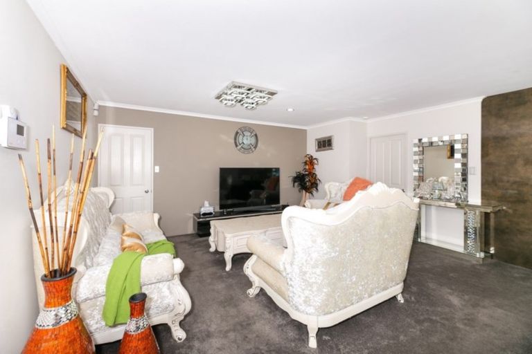 Photo of property in 11 Chayward Place, Mangere, Auckland, 2022