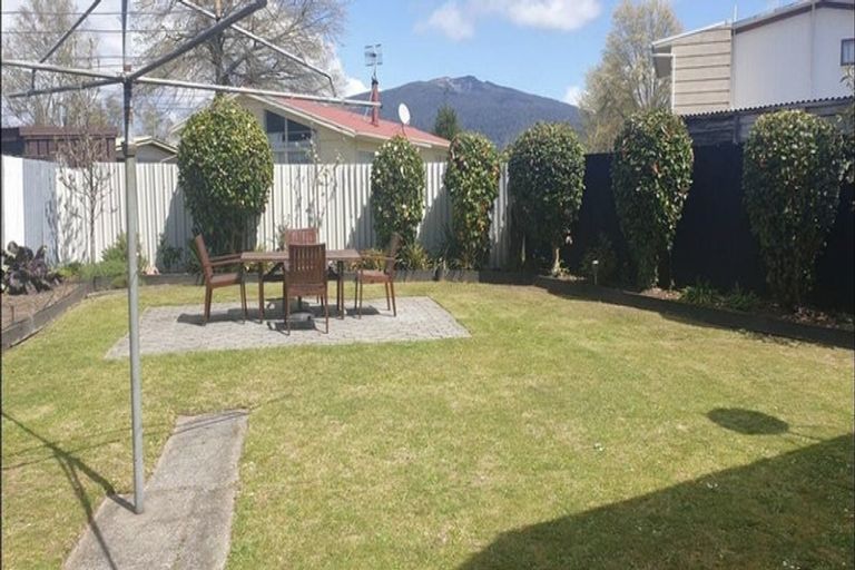 Photo of property in 6 Marotoa Grove, Turangi, 3334