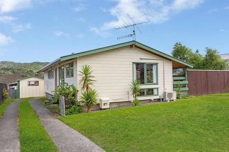 Photo of property in 13 Antrim Crescent, Wainuiomata, Lower Hutt, 5014