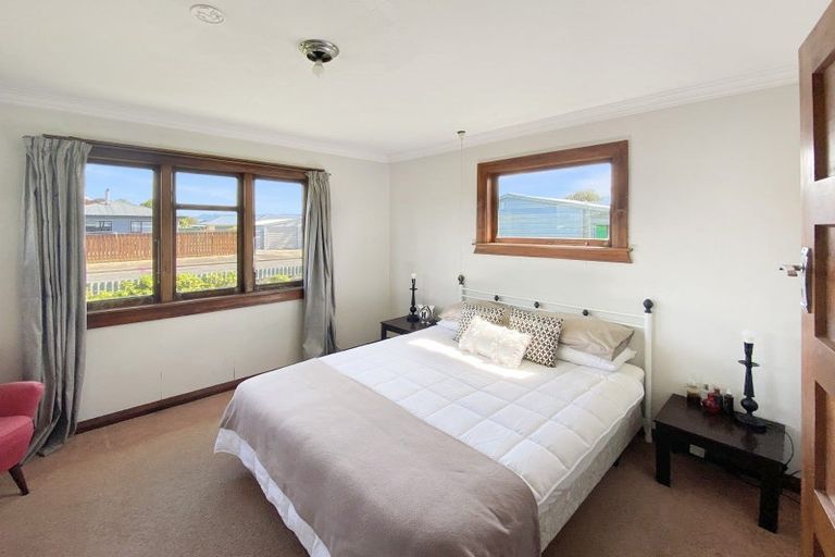 Photo of property in 11 Trafalgar Street, Dannevirke, 4930