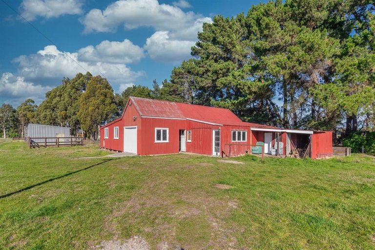 Photo of property in 139 Grays Road, Amberley, 7481