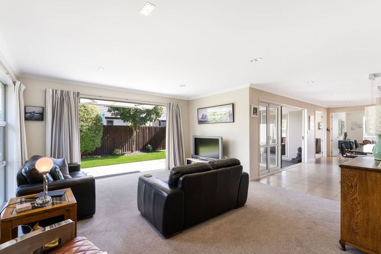 Photo of property in 21 Hyde Place, Halswell, Christchurch, 8025
