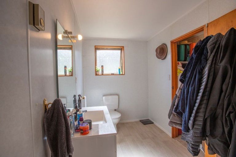 Photo of property in 8 Ameku Road, Raetihi, 4632