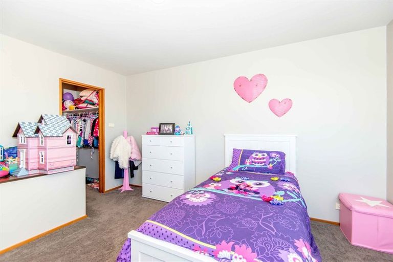 Photo of property in 15 Plains View, Mount Pleasant, Christchurch, 8081