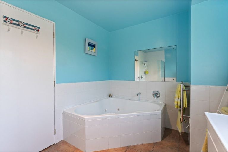 Photo of property in 43 Longbeach Drive, Castlecliff, Whanganui, 4501