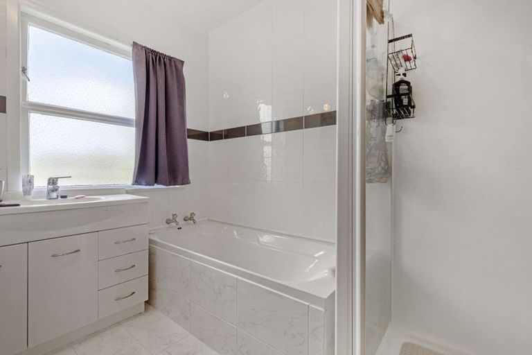 Photo of property in 8 Martin Street, Utuhina, Rotorua, 3015