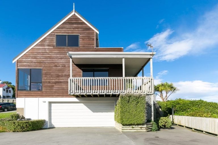 Photo of property in 9 Kapil Grove, Khandallah, Wellington, 6035