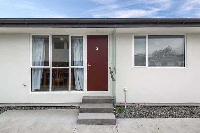 Photo of property in 2/75 Geraldine Street, Edgeware, Christchurch, 8013