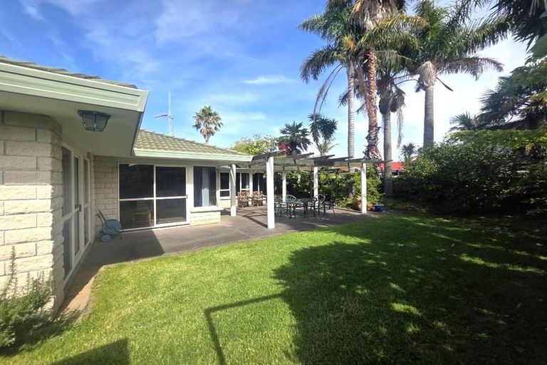 Photo of property in 43 Bayfair Drive, Mount Maunganui, 3116