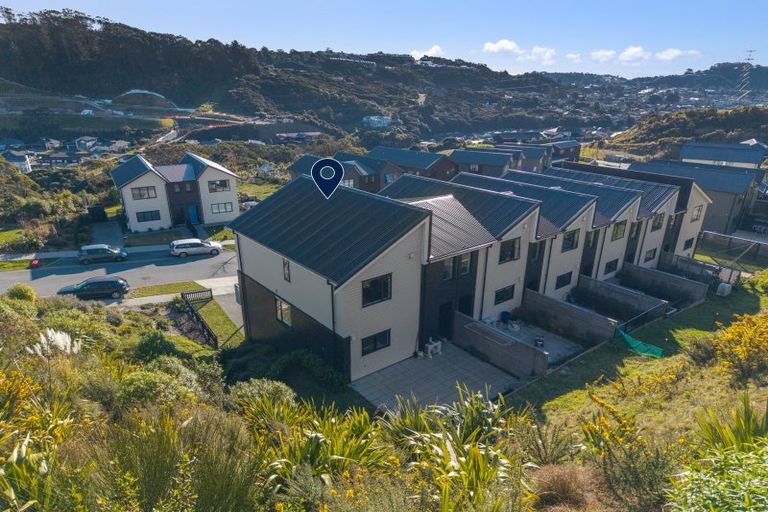 Photo of property in 27 Holystone Road, Whitby, Porirua, 5024
