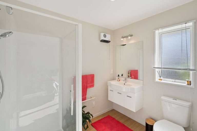 Photo of property in 15 Greenan Place, Doyleston, 7683