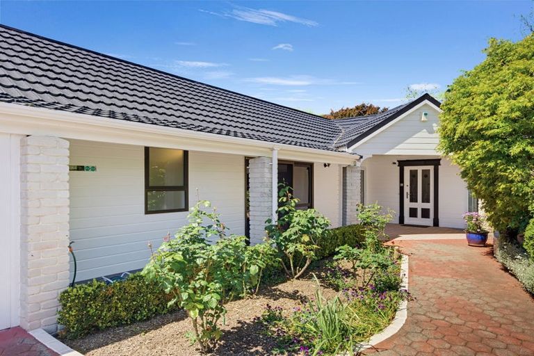 Photo of property in 21 Rawene Street, Waikanae, 5036