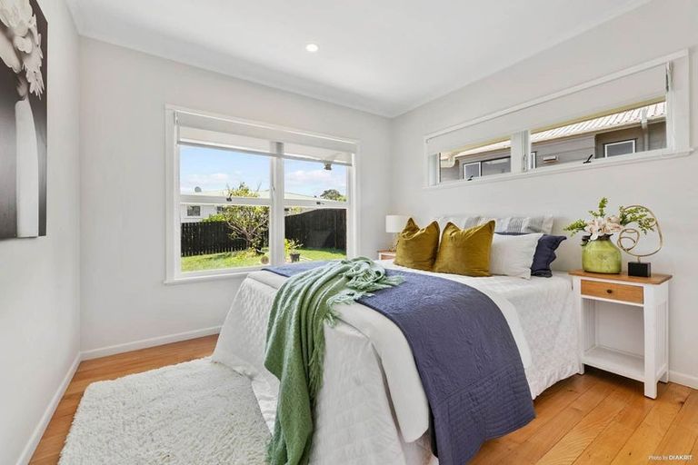 Photo of property in 3/30 Hororata Road, Hauraki, Auckland, 0622