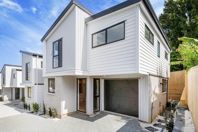 Photo of property in 70d Bond Crescent, Forrest Hill, Auckland, 0620