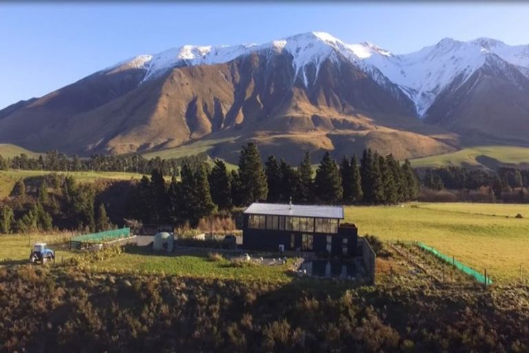 Photo of property in 594 Blackford Road, Mount Hutt, Rakaia, 7782
