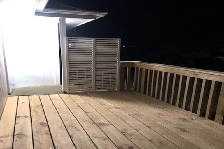 Photo of property in 2/10 Taitimu Drive, Weymouth, Auckland, 2103