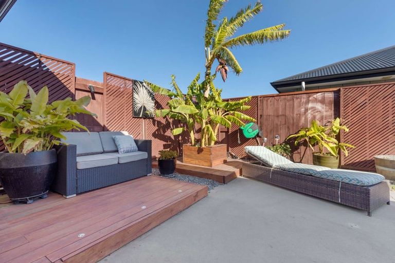 Photo of property in 32 Sabre Street, Papamoa Beach, Papamoa, 3118