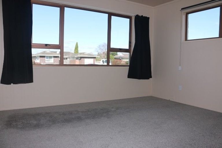 Photo of property in 34 Pencarrow Street, Highbury, Palmerston North, 4412