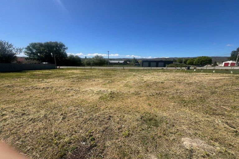 Photo of property in 28 Cobham Crescent, Omakau, 9376