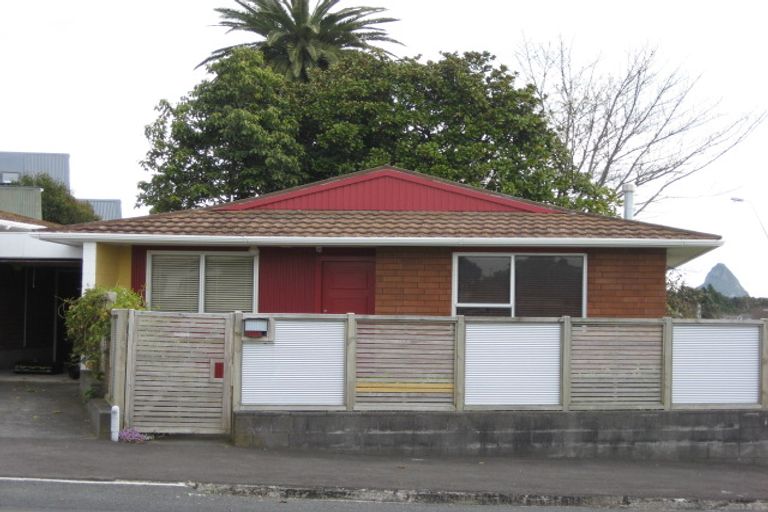 Photo of property in 54 Cutfield Road, New Plymouth, 4310