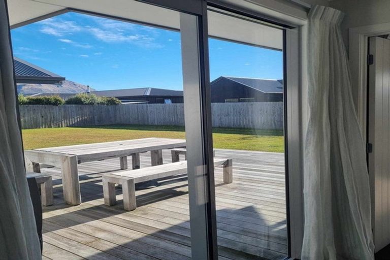 Photo of property in 5 Turnbull Crescent, Wanaka, 9305