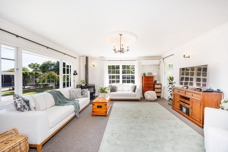 Photo of property in 409 Ruahine Street, Terrace End, Palmerston North, 4410