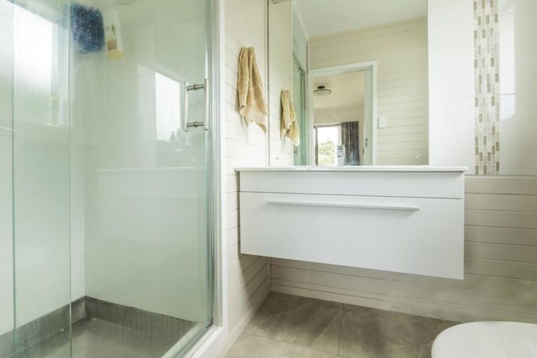 Photo of property in 55 Powrie Street, Glenfield, Auckland, 0629