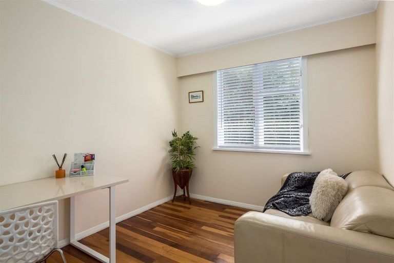 Photo of property in 8 Muri Road, Pukerua Bay, 5026