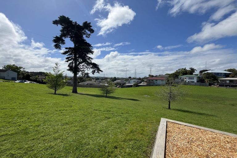 Photo of property in 87 Keegan Drive, Massey, Auckland, 0614