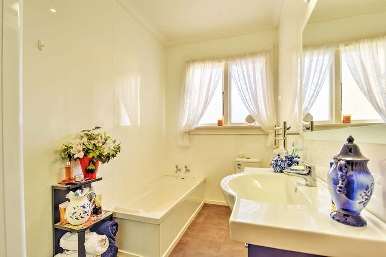 Photo of property in 54 Broughton Street, Gore, 9710