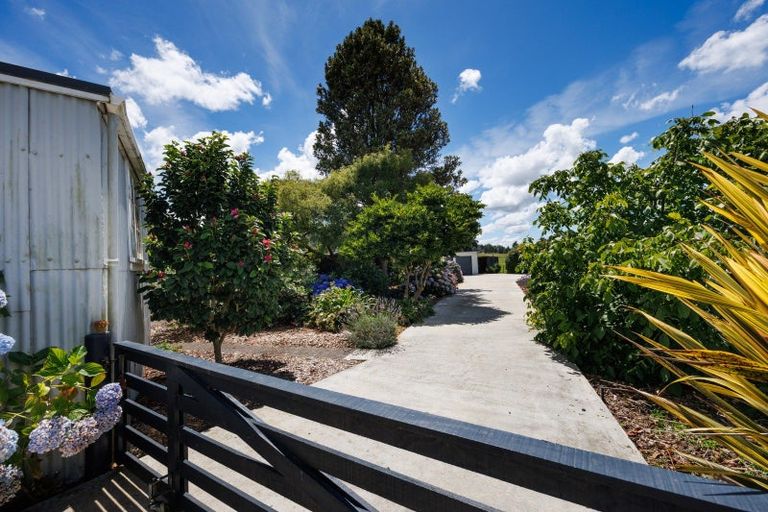 Photo of property in 6 Griffins Road, Marton, 4788