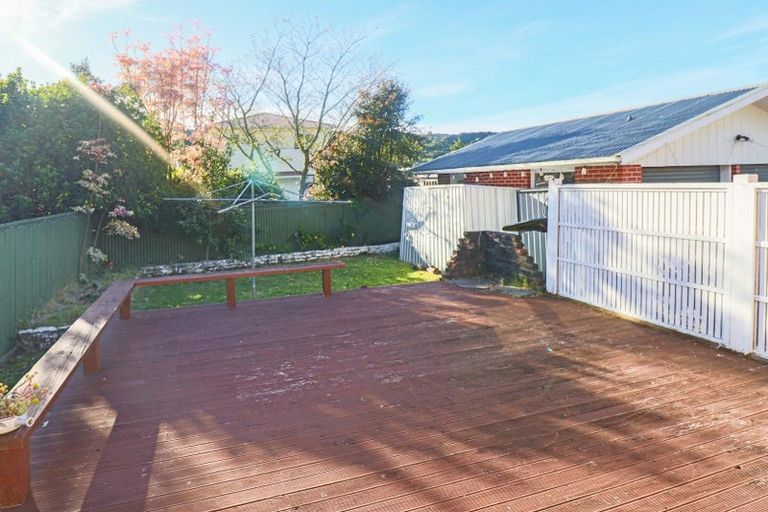 Photo of property in 44 Coast Road, Wainuiomata, Lower Hutt, 5014