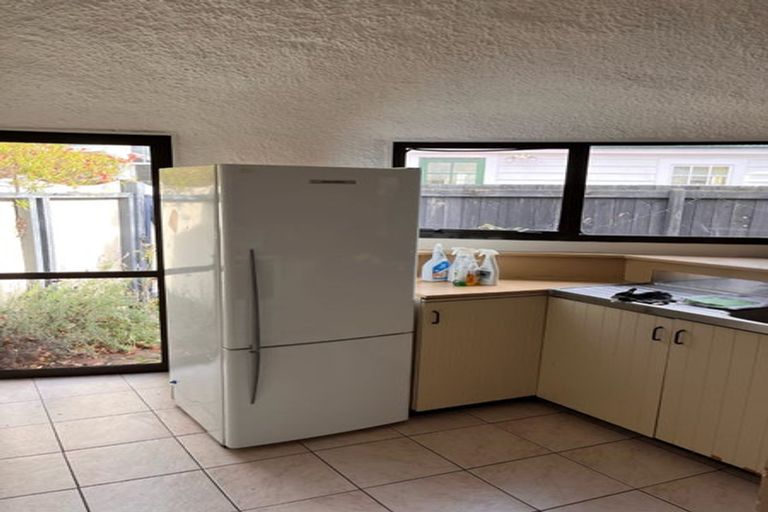 Photo of property in 1/5 Mays Road, St Albans, Christchurch, 8052