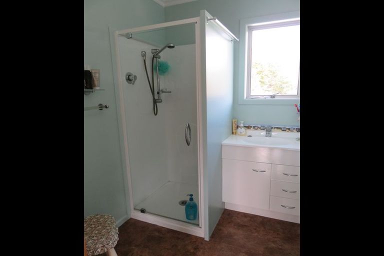 Photo of property in 70 Rapata Road, Oakura, Hikurangi, 0184