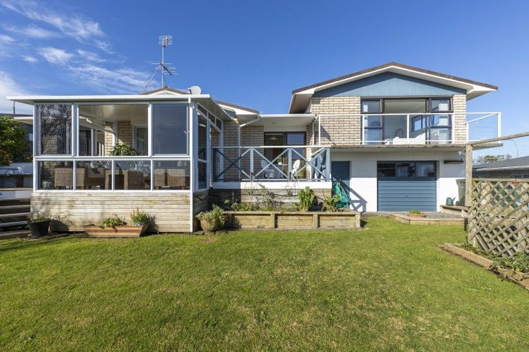 Photo of property in 19 Darwin Crescent, Spotswood, New Plymouth, 4310