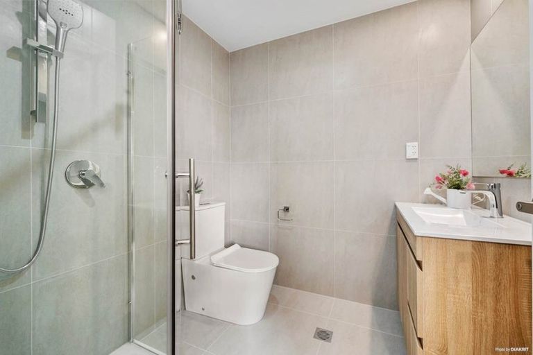 Photo of property in 3/28 Ludlow Terrace, Totara Vale, Auckland, 0627