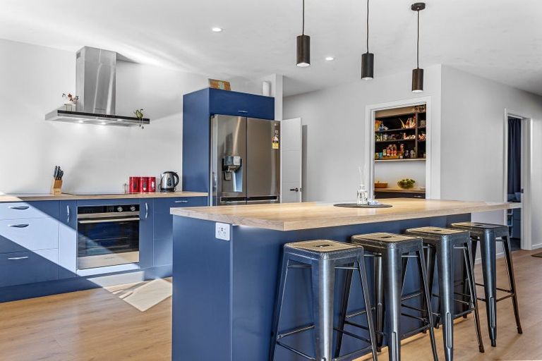 Photo of property in 41 Willowside Place, Amberley, 7410