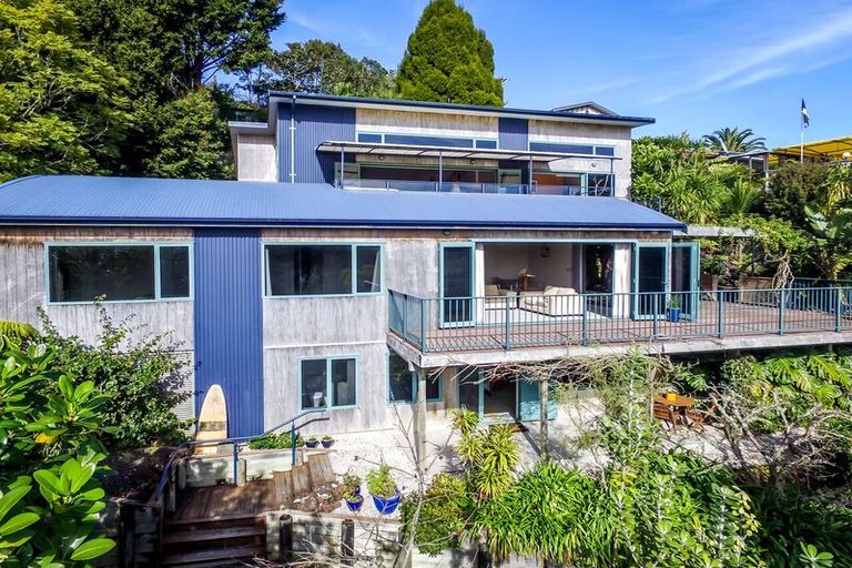 Photo of property in 8 Scoresby Street, Opua, 0200