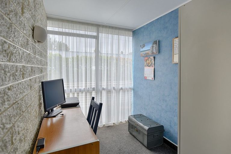 Photo of property in 18 Frank Street, Gore, 9710