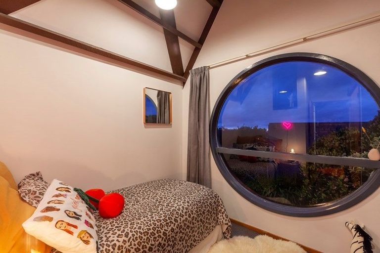 Photo of property in 62 The Parade, Paekakariki, 5034