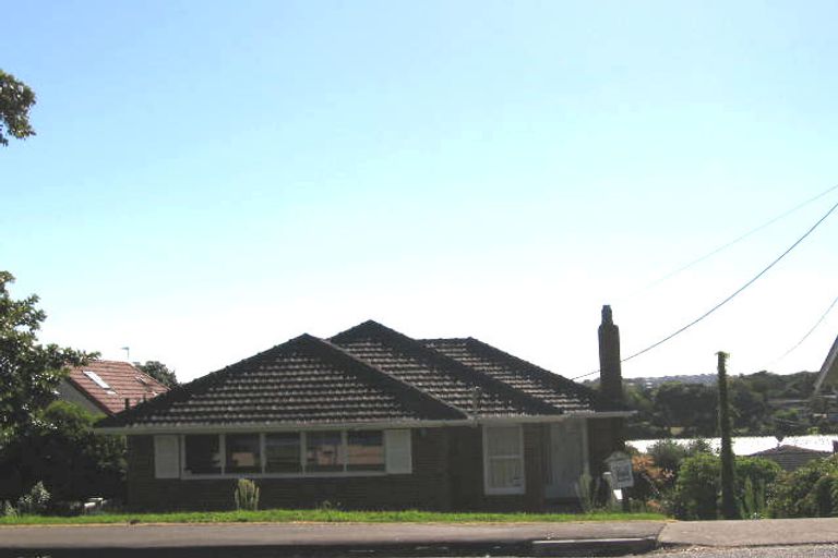 Photo of property in 306 Hurstmere Road, Takapuna, Auckland, 0622