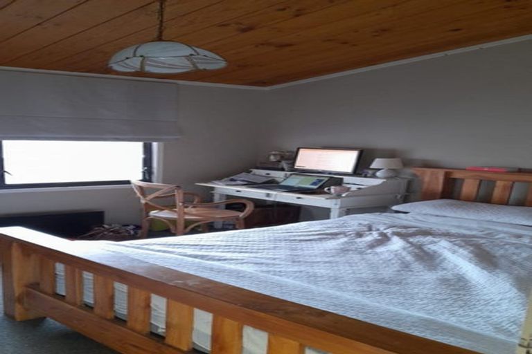 Photo of property in 13 Banyan Drive, Totara Heights, Auckland, 2105