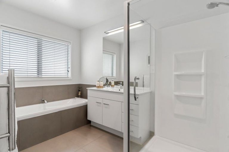 Photo of property in 27 Lynley Park Drive, Omokoroa, 3114