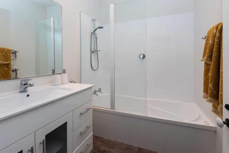 Photo of property in 60 Huxley Street, Sydenham, Christchurch, 8023